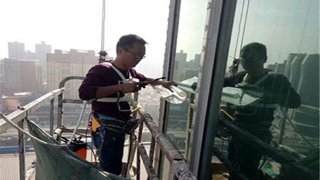 玻璃防爆膜可以防止玻璃自爆？雙瀟來解惑